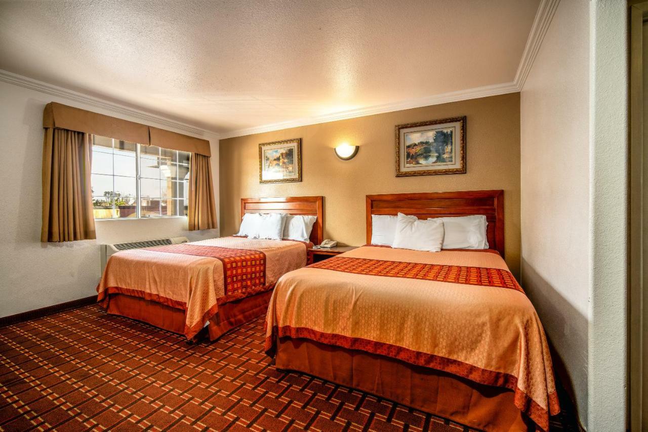 Regency Inn&Suites Downey Exterior foto